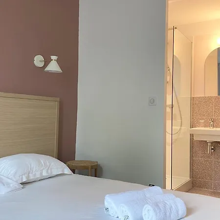 Saint Louis Готель Брест