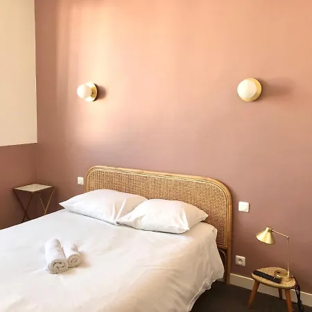 Saint Louis Готель Брест