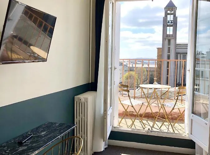 Saint Louis Hotel 2*