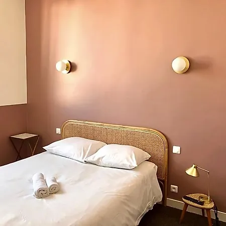 Saint Louis Hotel