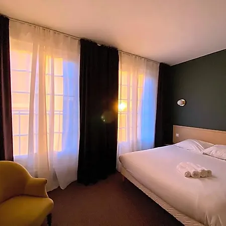 Hotel Saint Louis 2*