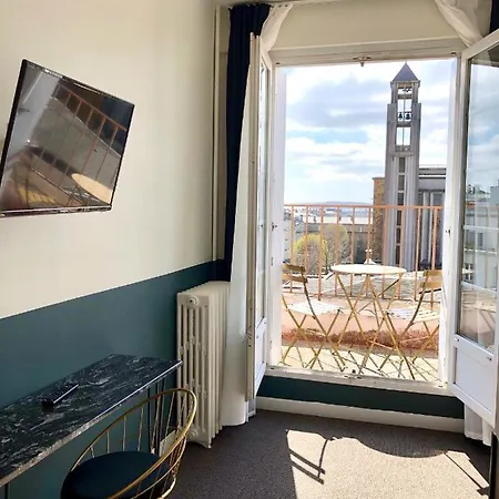 Saint Louis Hotel 2*