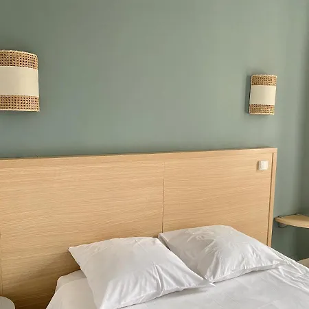 Saint Louis Hotel 2*