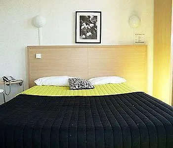 Saint Louis Hotel 2*